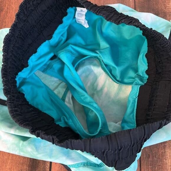 Lululemon Tracker Short II Two Way Stretch White Blue - Picture 6 of 9